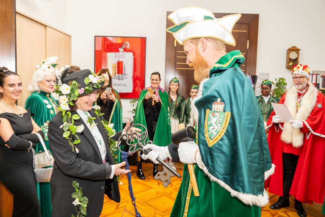 Die Grazer Faschingsgilde im Rathaus Graz am Faschingdienstag 2024